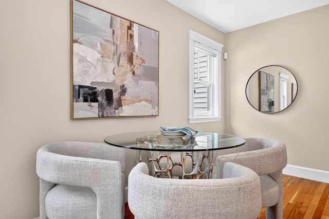 95 Woburn St, Lexington, MA 02420