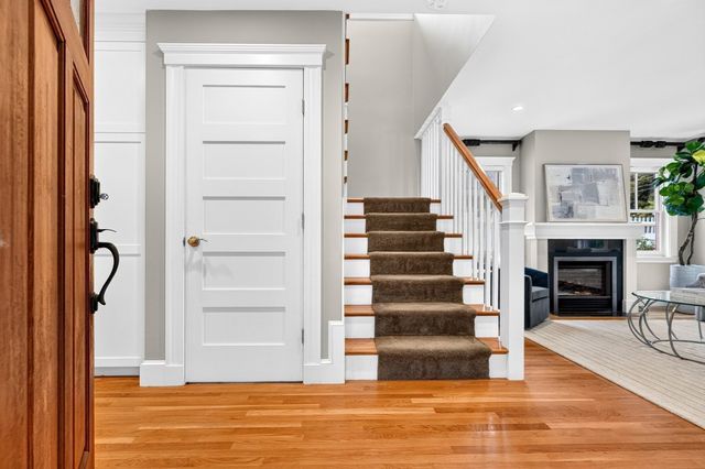 95 Woburn St, Lexington, MA 02420