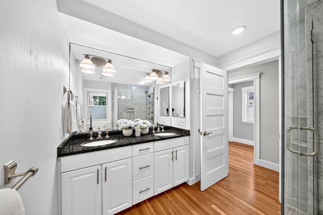 95 Woburn St, Lexington, MA 02420