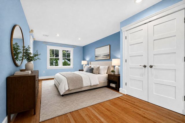 95 Woburn St, Lexington, MA 02420