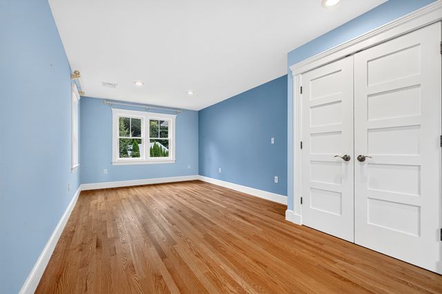 95 Woburn St, Lexington, MA 02420