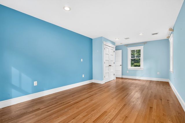 95 Woburn St, Lexington, MA 02420