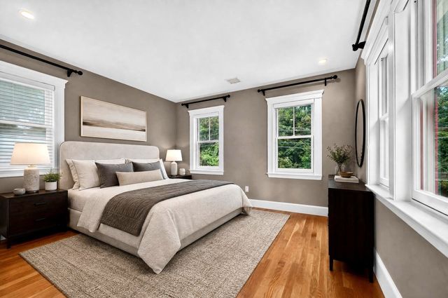 95 Woburn St, Lexington, MA 02420