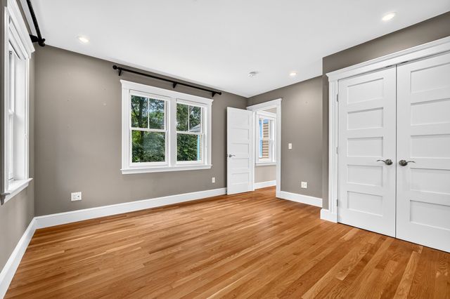 95 Woburn St, Lexington, MA 02420