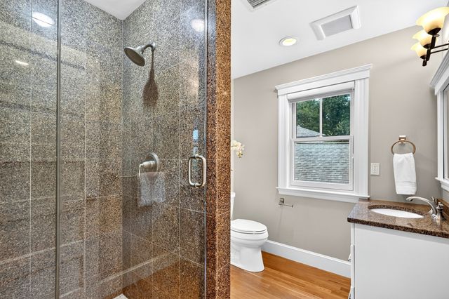 95 Woburn St, Lexington, MA 02420