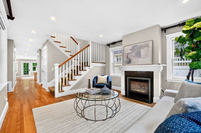 95 Woburn St, Lexington, MA 02420