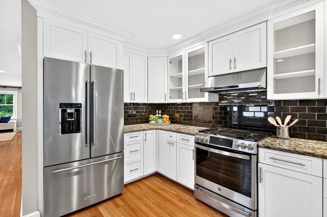 95 Woburn St, Lexington, MA 02420