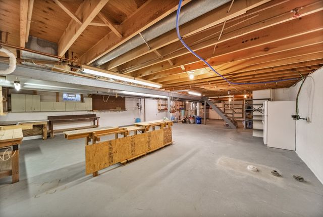 4706 COLONIAL Avenue, Erie, PA 16506