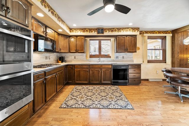 4706 COLONIAL Avenue, Erie, PA 16506