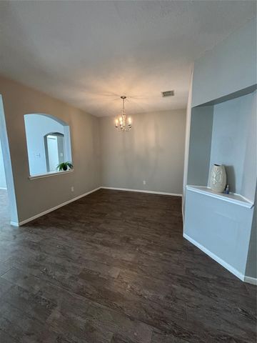 1702 Oak Ridge Drive, Kemah, TX 77565