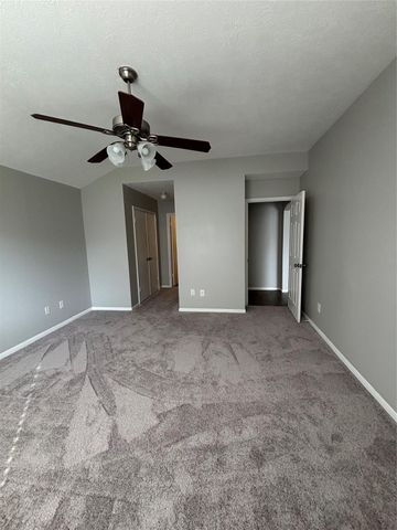 1702 Oak Ridge Drive, Kemah, TX 77565