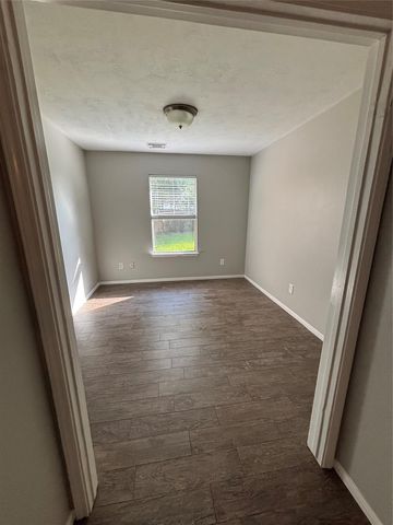 1702 Oak Ridge Drive, Kemah, TX 77565