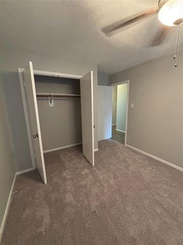 1702 Oak Ridge Drive, Kemah, TX 77565