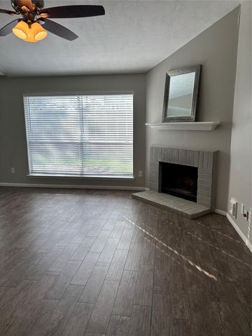 1702 Oak Ridge Drive, Kemah, TX 77565
