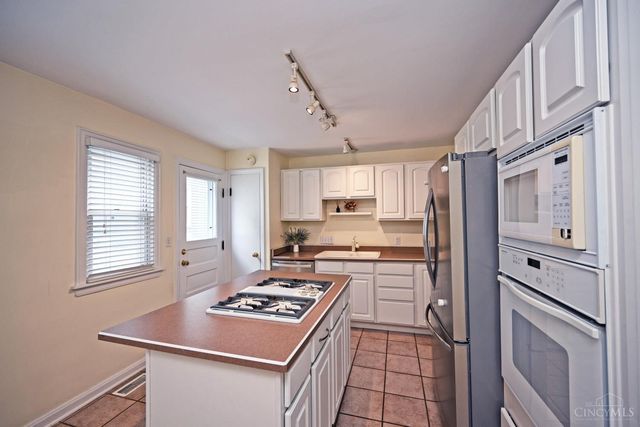 3633 Tarpis Avenue, Cincinnati, OH 45208