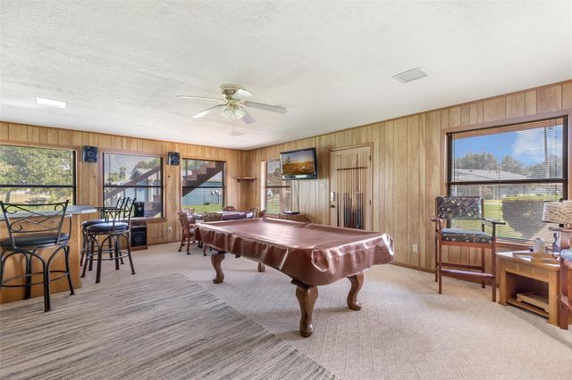 600 Sam Houston Loop, Point Blank, TX 77364