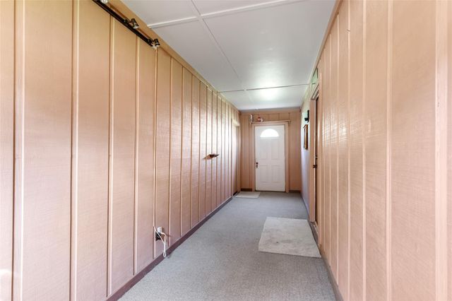 600 Sam Houston Loop, Point Blank, TX 77364