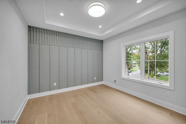 7 Canterbury Ln, Millburn Twp., NJ 07078