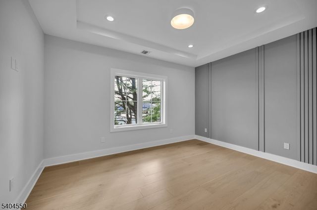 7 Canterbury Ln, Millburn Twp., NJ 07078