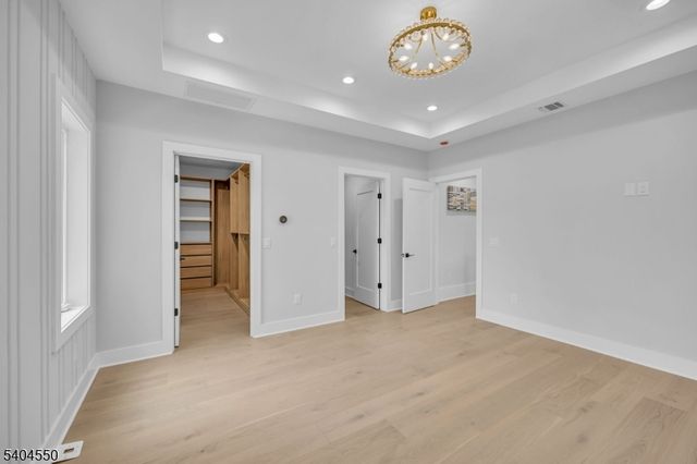 7 Canterbury Ln, Millburn Twp., NJ 07078