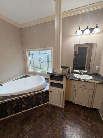 1516 Alexandria Hwy, Leesville, LA 71446