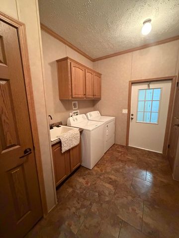 1516 Alexandria Hwy, Leesville, LA 71446