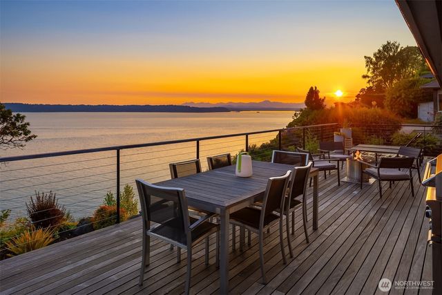 11469 Marine View Drive SW, Seattle, WA 98146