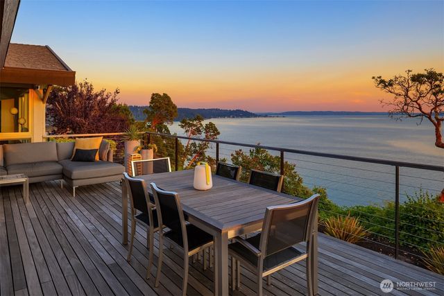 11469 Marine View Drive SW, Seattle, WA 98146