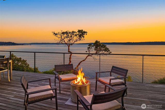 11469 Marine View Drive SW, Seattle, WA 98146