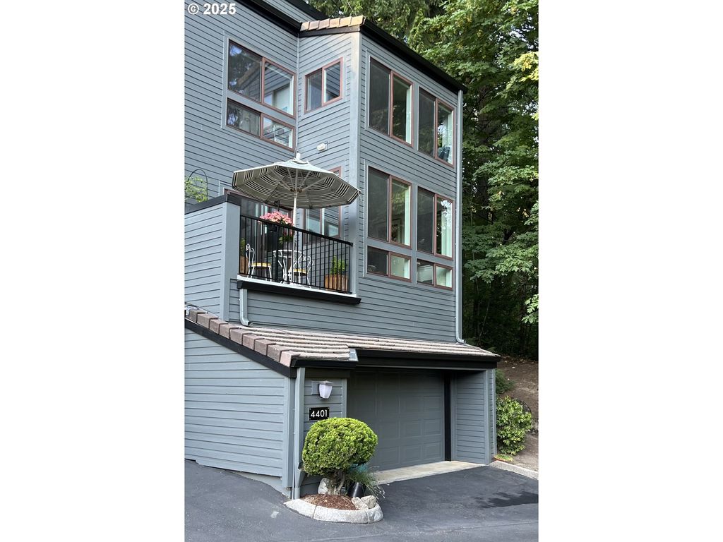 4401 THUNDER VISTA Ln, Lake Oswego, OR 97035