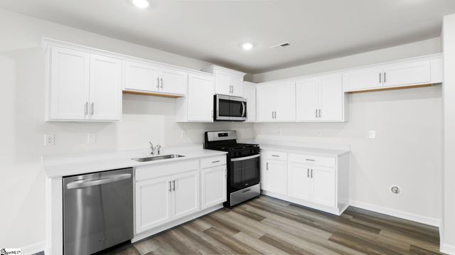 121 Bobbin Road, Greenville, SC 29611