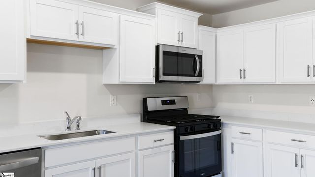 121 Bobbin Road, Greenville, SC 29611