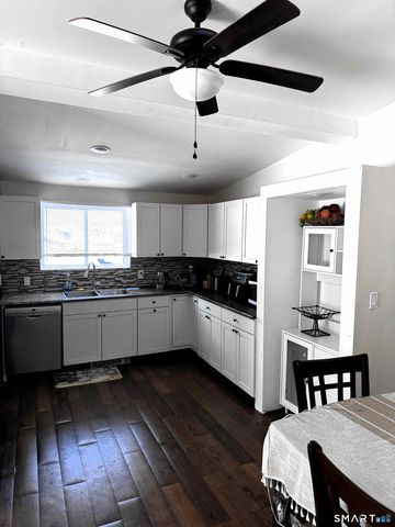 541 Park Avenue, Bloomfield, CT 06002