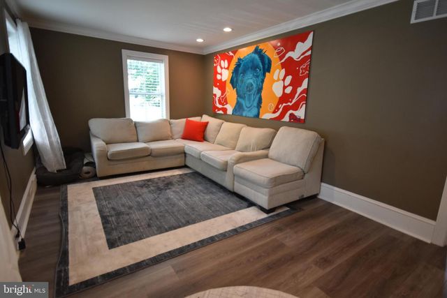309 WHITE HORSE PIKE, Haddon Heights, NJ 08035