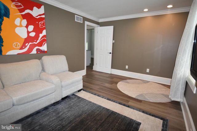 309 WHITE HORSE PIKE, Haddon Heights, NJ 08035