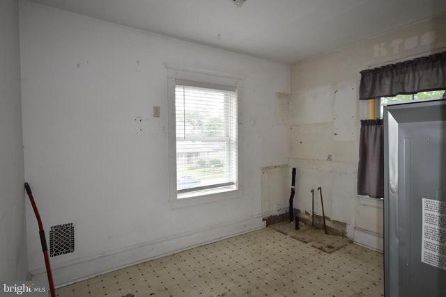 309 WHITE HORSE PIKE, Haddon Heights, NJ 08035