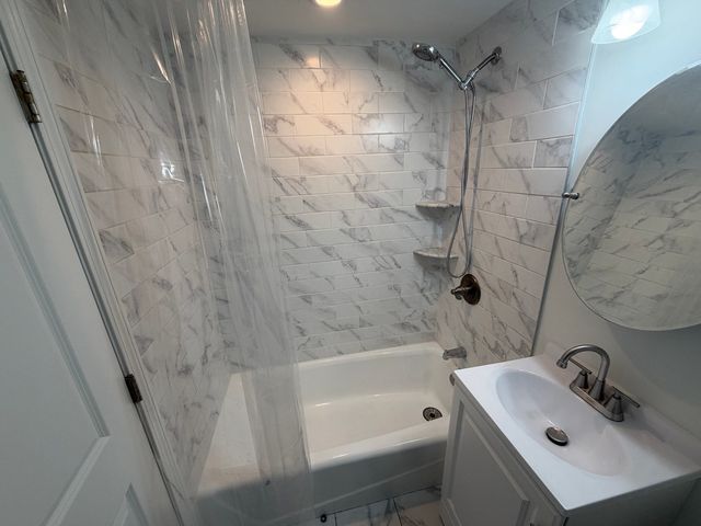 4925 Washington St 207, Boston, MA 02132
