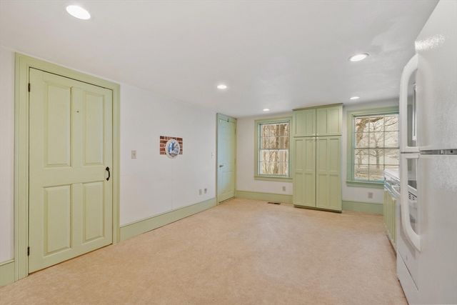 1 Whitney Rd, Shirley, MA 01464