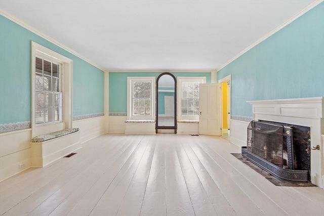 1 Whitney Rd, Shirley, MA 01464