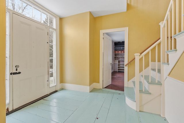 1 Whitney Rd, Shirley, MA 01464