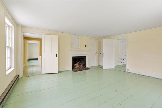 1 Whitney Rd, Shirley, MA 01464
