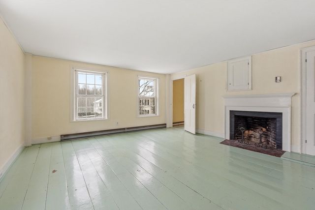1 Whitney Rd, Shirley, MA 01464