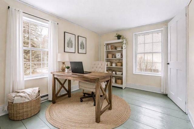 1 Whitney Rd, Shirley, MA 01464