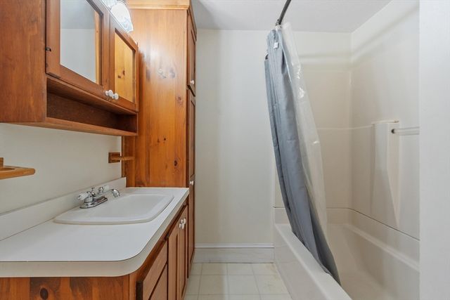 1 Whitney Rd, Shirley, MA 01464