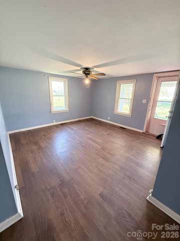 2114 Shelby Highway, Blacksburg, SC 29702