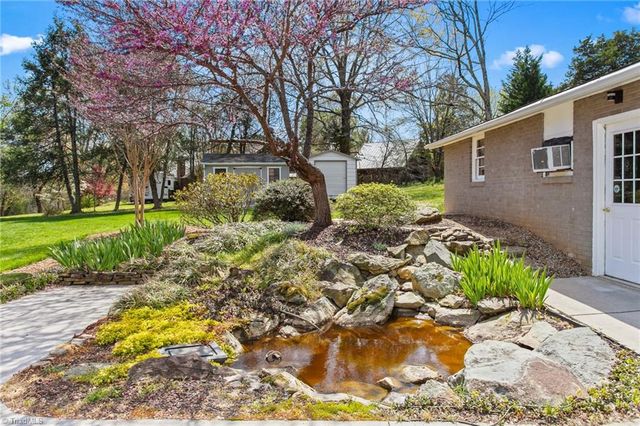 4907 Montevista Drive, Greensboro, NC 27407