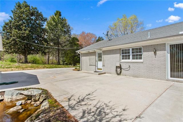 4907 Montevista Drive, Greensboro, NC 27407