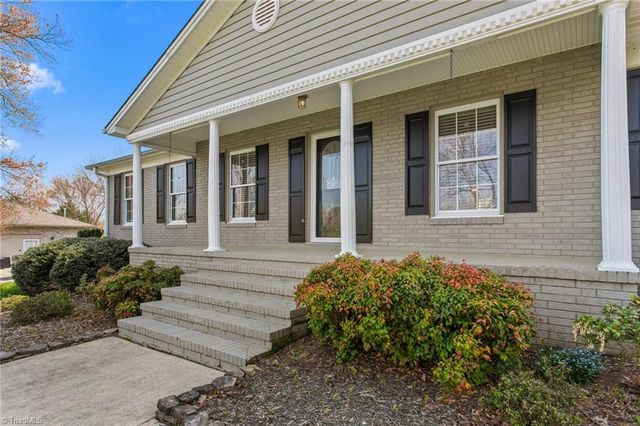 4907 Montevista Drive, Greensboro, NC 27407