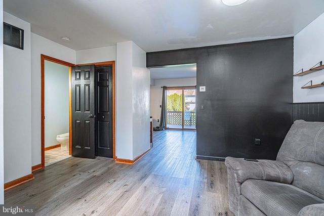 2725 VICTORIA LN, Easton, PA 18045