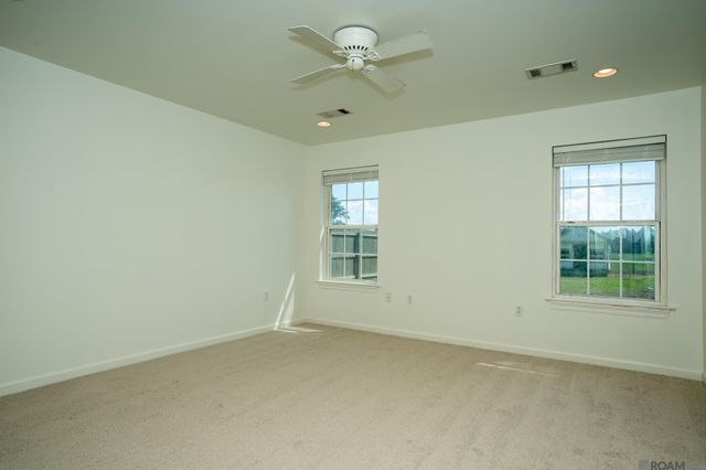 41185 Rhea St, Gonzales, LA 70737